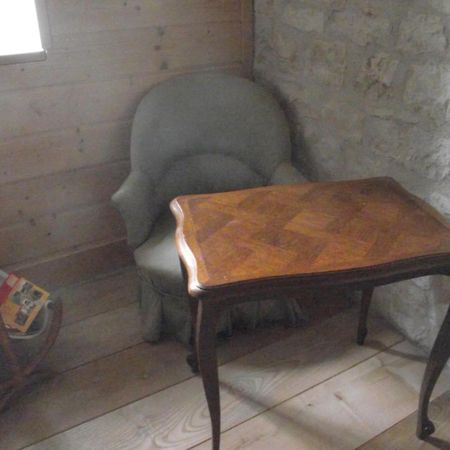 Appartement La Tourelle D'Aiglepierre Extérieur photo